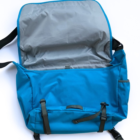 Patagonia Blue Half Mass Messenger Bag - Picture 3 of 11